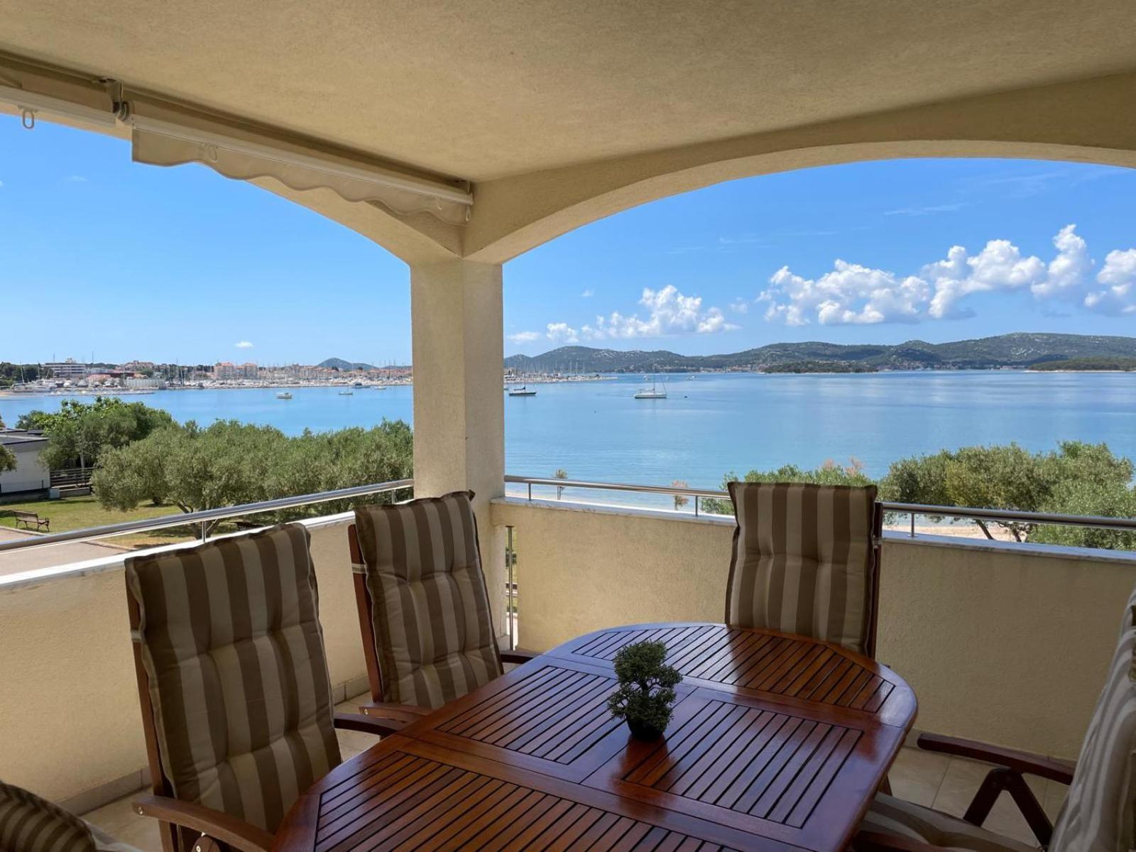 Luxury Beach Apartment Biograd Na Moru Exterior foto